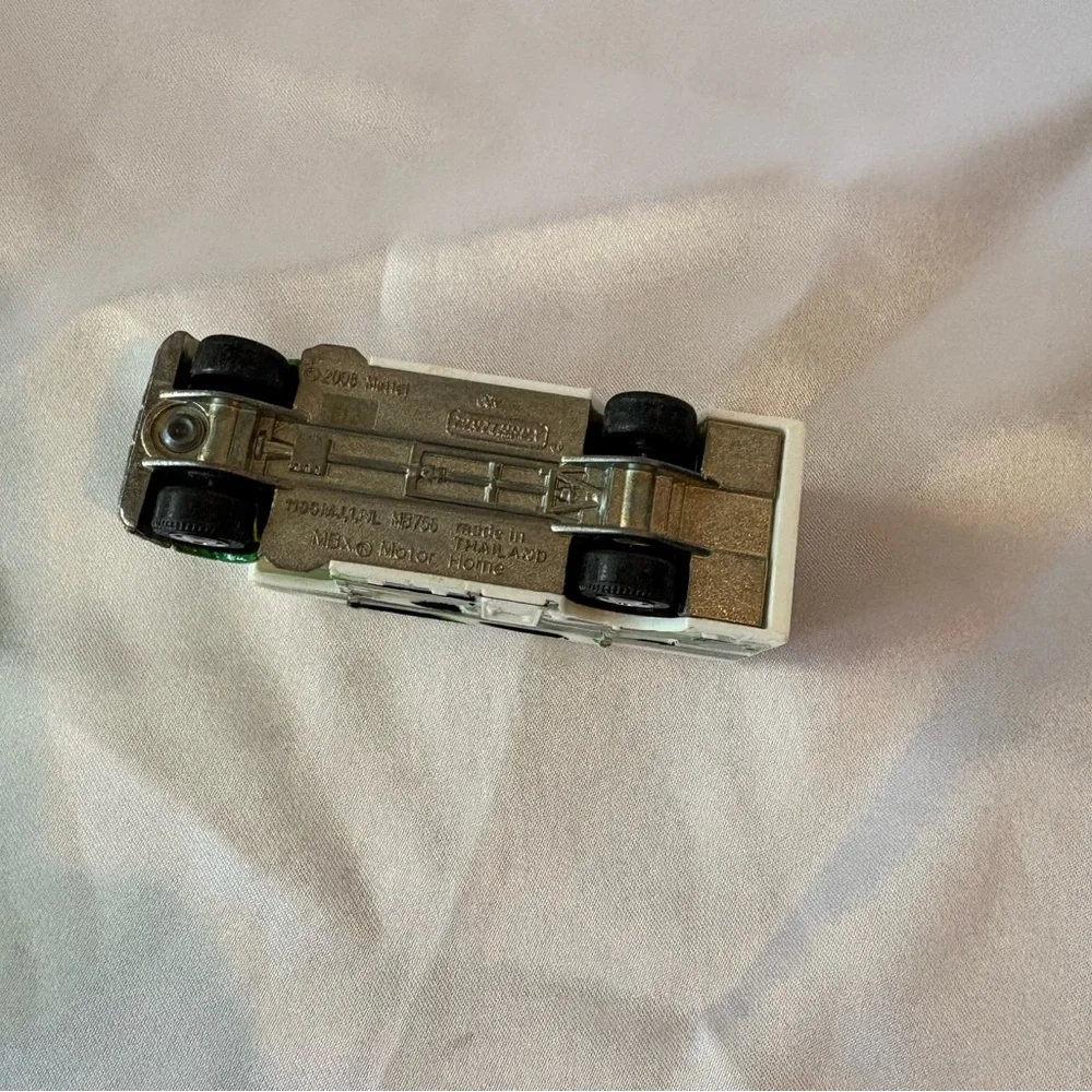 Mattel • Matchbox MBX Motor Home‎